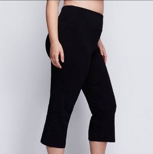 26/28 4x Livi YOGA Capri Legging black lane Bryant